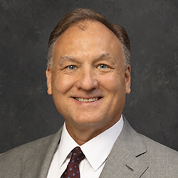 Scott Verzyl headshot
