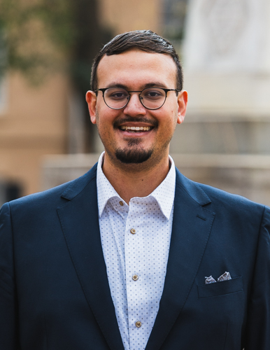 Derrick Vaz headshot