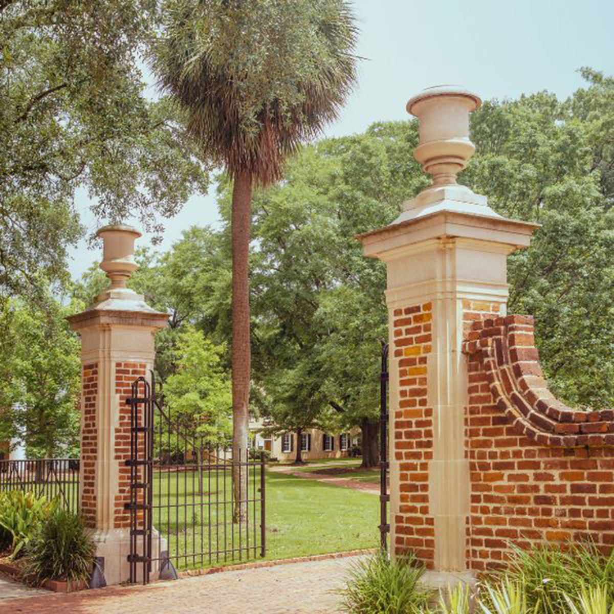 USC Gate