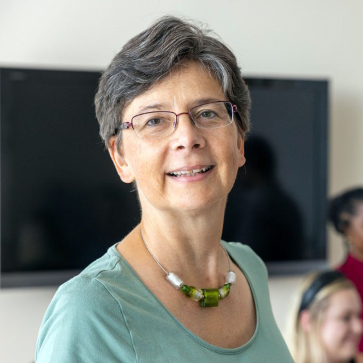 Angela Leise